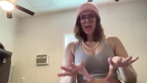 linusloves online show from February 16, 2026, 7:43 pm