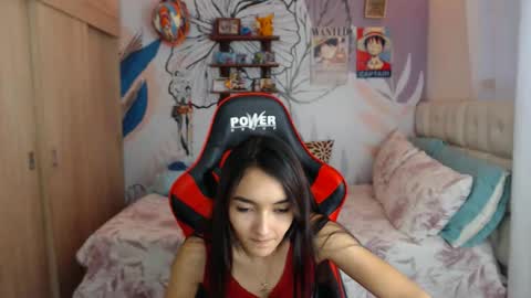 LinzyBaner online show from January 16, 2026, 10:58 pm