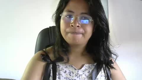 Snapshot of liora_selenex chatting on March 30, 2026, 3:51 am Liora selenex online show from March 30, 2026, 3:51 am
