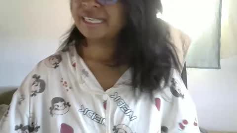 Snapshot of liora_selenex chatting on May 1, 2026, 4:06 am Liora selenex online show from May 1, 2026, 4:06 am