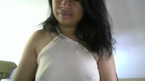 Snapshot of liora_selenex chatting on May 11, 2026, 3:45 am Liora selenex online show from May 11, 2026, 3:45 am