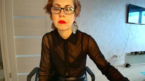 Liora Weiss online show from April 25, 2026, 11:02 am