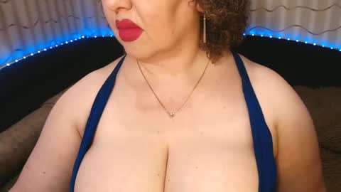 Snapshot of lipsaddiction chatting on June 21, 2026, 1:35 pm LIpsAddiction online show from June 21, 2026, 1:35 pm