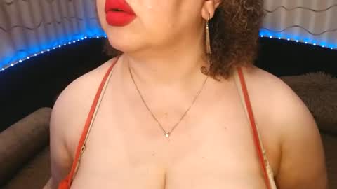 Snapshot of lipsaddiction chatting on July 1, 2026, 1:34 pm LIpsAddiction online show from July 1, 2026, 1:34 pm