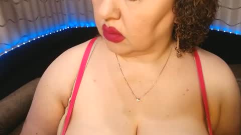 Snapshot of lipsaddiction chatting on July 7, 2026, 12:42 pm LIpsAddiction online show from July 7, 2026, 12:42 pm