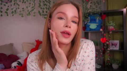 Lina online show from March 6, 2026, 1:35 am