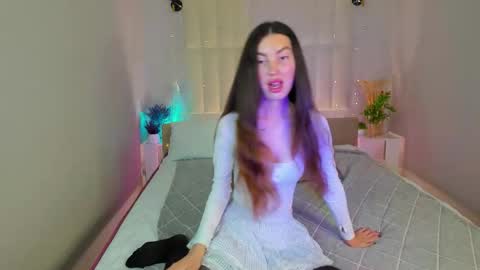 Lira revery online show from December 3, 2025, 12:29 am