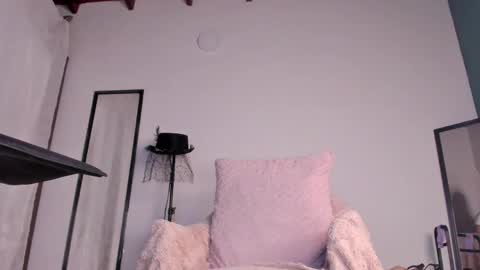 liry online show from June 6, 2026, 6:45 pm