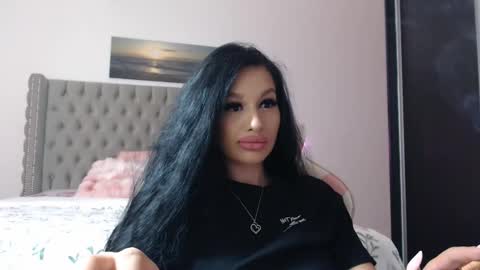 Lisa online show from December 14, 2025, 8:35 pm