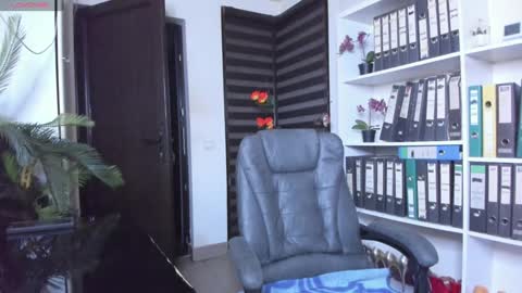 Snapshot of lisa2018 chatting on November 30, 2025, 3:10 am lisa online show from November 30, 2025, 3:10 am