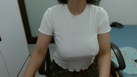 Snapshot of lisa_1011 chatting on July 11, 2026, 10:11 pm lisa_1011 online show from July 11, 2026, 10:11 pm