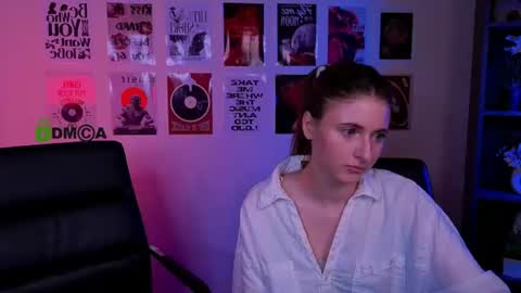 Snapshot of lisa_dark_ chatting on July 8, 2026, 9:25 am Lisa online show from July 8, 2026, 9:25 am