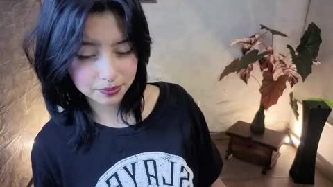 Snapshot of lisa_dolly_nyx chatting on May 1, 2026, 7:18 pm lisa dolly nyx online show from May 1, 2026, 7:18 pm