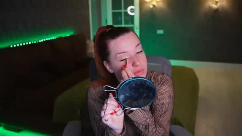 lisa_elfy online show from May 2, 2026, 3:17 pm