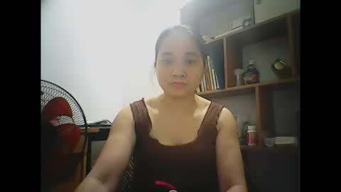 lisa_hanw online show from May 1, 2026, 1:32 am