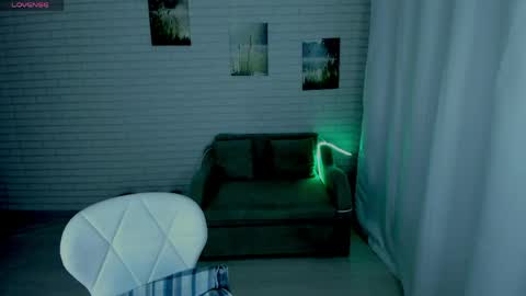 Snapshot of lisa_ree_ chatting on June 11, 2026, 12:32 am lisa online show from June 11, 2026, 12:32 am