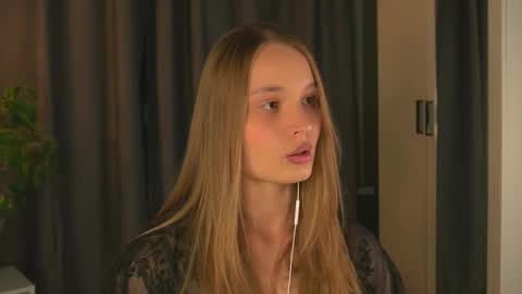 Snapshot of lisa_schiele chatting on September 26, 2025, 8:13 pm Elisabeth or Lisa online show from September 26, 2025, 8:13 pm