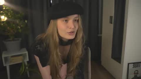 Snapshot of lisa_schiele chatting on September 29, 2025, 8:13 pm Elisabeth or Lisa online show from September 29, 2025, 8:13 pm