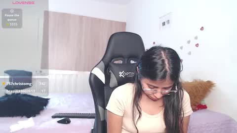 Snapshot of lisa_sexxy chatting on November 5, 2025, 5:46 pm faisury online show from November 5, 2025, 5:46 pm