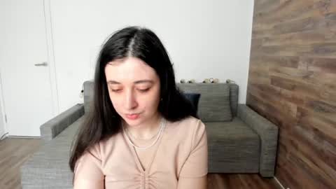 lisa_witty online show from July 6, 2026, 9:06 am
