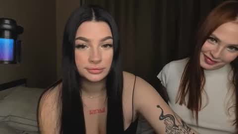 Snapshot of lisaanddenis chatting on October 5, 2025, 11:52 am Lisa and Den online show from October 5, 2025, 11:52 am