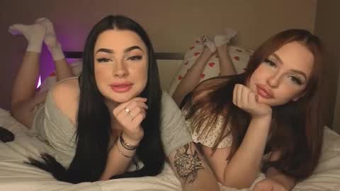 Snapshot of lisaanddenis chatting on October 18, 2025, 12:28 pm Lisa and Den online show from October 18, 2025, 12:28 pm