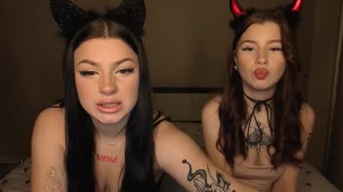 Snapshot of lisaanddenis chatting on December 14, 2025, 2:00 pm Lisa and Den online show from December 14, 2025, 2:00 pm