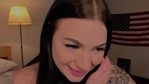 Lisa and Den online show from March 18, 2026, 10:40 am