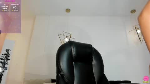 Lisa  Flowers online show from June 14, 2026, 11:01 am