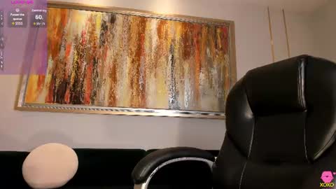 Lisa  Flowers online show from June 17, 2026, 11:01 am