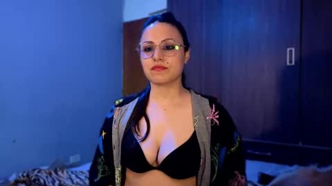 Snapshot of lisainthesky chatting on March 25, 2026, 9:54 pm lisainthesky online show from March 25, 2026, 9:54 pm