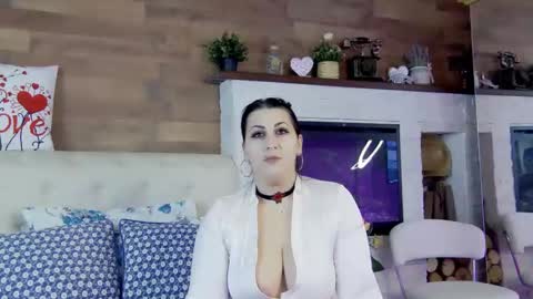 SofiaHanson online show from February 10, 2025, 7:38 pm