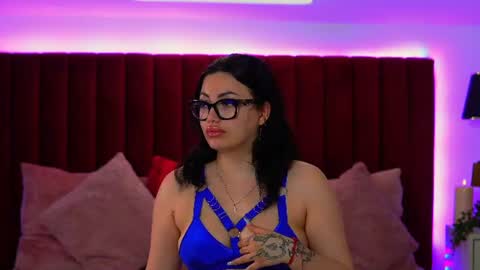 Snapshot of lisaraee chatting on July 2, 2026, 5:24 am Lisa online show from July 2, 2026, 5:24 am