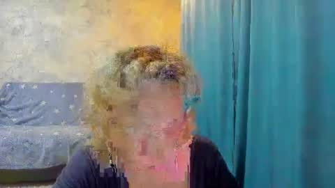 Snapshot of lisasimsx chatting on February 7, 2026, 6:44 pm Lisasimsxs online show from February 7, 2026, 6:44 pm