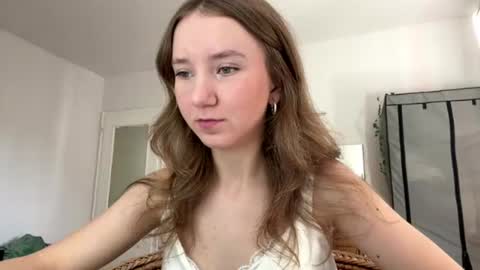 Snapshot of lisasmall chatting on June 29, 2026, 2:06 pm lisasmall online show from June 29, 2026, 2:06 pm