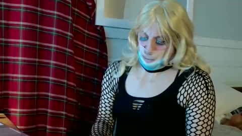 Lisa Love online show from March 14, 2026, 1:44 am