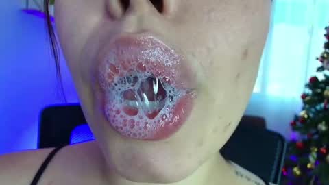 Snapshot of lisbet_21x chatting on January 18, 2025, 10:17 pm Lisbet online show from January 18, 2025, 10:17 pm