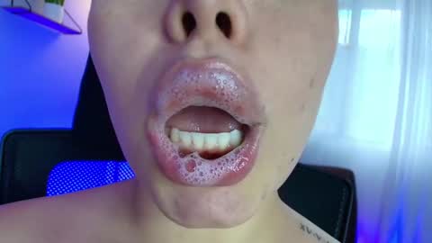 Snapshot of lisbet_21x chatting on January 30, 2025, 10:08 pm Lisbet online show from January 30, 2025, 10:08 pm