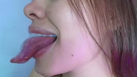 Snapshot of lisbet_21x chatting on November 10, 2025, 11:04 pm Lisbet online show from November 10, 2025, 11:04 pm