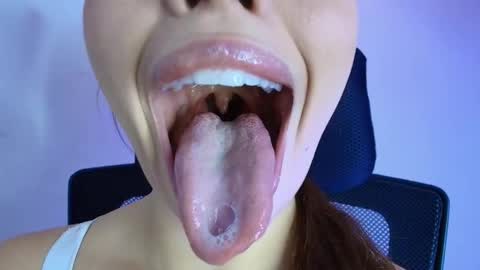 Lisbet online show from February 9, 2026, 3:05 pm