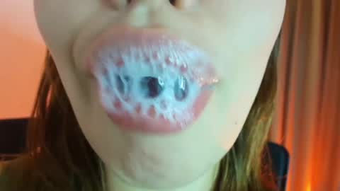 Snapshot of lisbet_21x chatting on July 24, 2026, 9:02 pm Lisbet online show from July 24, 2026, 9:02 pm