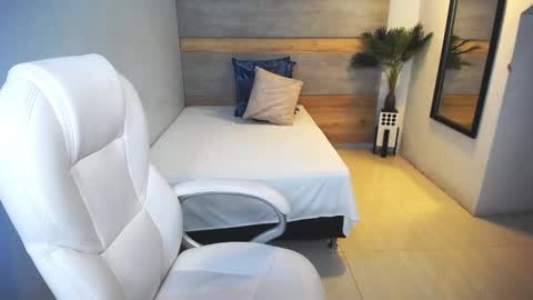 Snapshot of liseth_fox chatting on December 21, 2024, 3:31 pm Liseth Fox online show from December 21, 2024, 3:31 pm