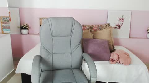 Snapshot of liseth_fox chatting on January 25, 2025, 7:28 pm Liseth Fox online show from January 25, 2025, 7:28 pm