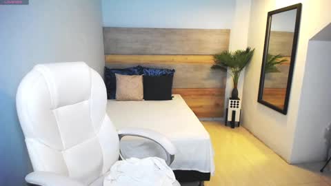 Snapshot of liseth_fox chatting on February 25, 2025, 11:11 pm Liseth Fox online show from February 25, 2025, 11:11 pm