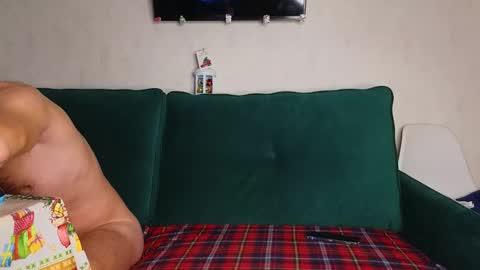 Snapshot of lisi4ka_basik33 chatting on January 12, 2025, 2:56 am Kris Maks online show from January 12, 2025, 2:56 am