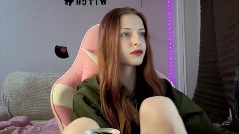 Snapshot of lisiasweet chatting on December 14, 2025, 3:50 pm Lika online show from December 14, 2025, 3:50 pm