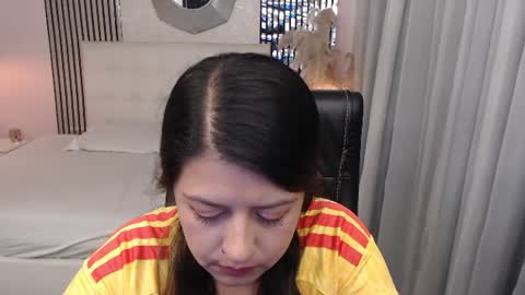 Andrea online show from June 18, 2026, 4:13 am