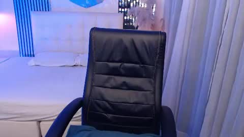 Andrea online show from July 8, 2026, 4:28 am