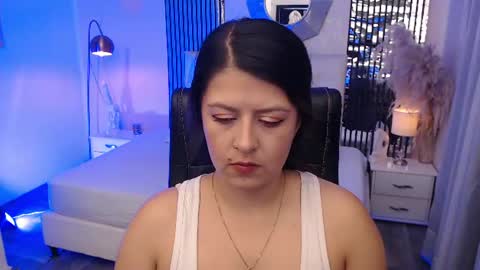 Andrea online show from July 22, 2026, 3:42 am