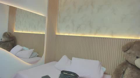 Snapshot of liss_reyes chatting on February 18, 2026, 12:12 pm Liss online show from February 18, 2026, 12:12 pm